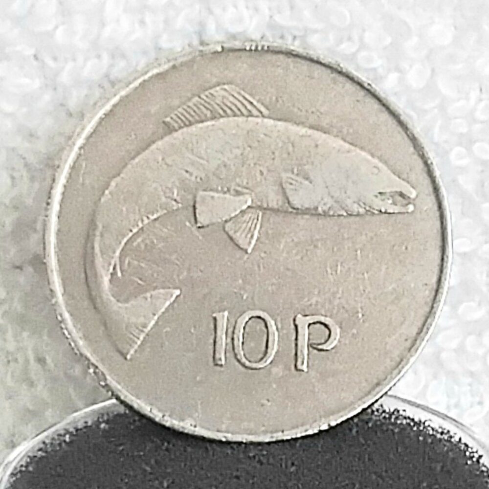 Circulated 1973 Ireland 10 Pence Eire Large Type Coin Made of Copper/Nickel!!